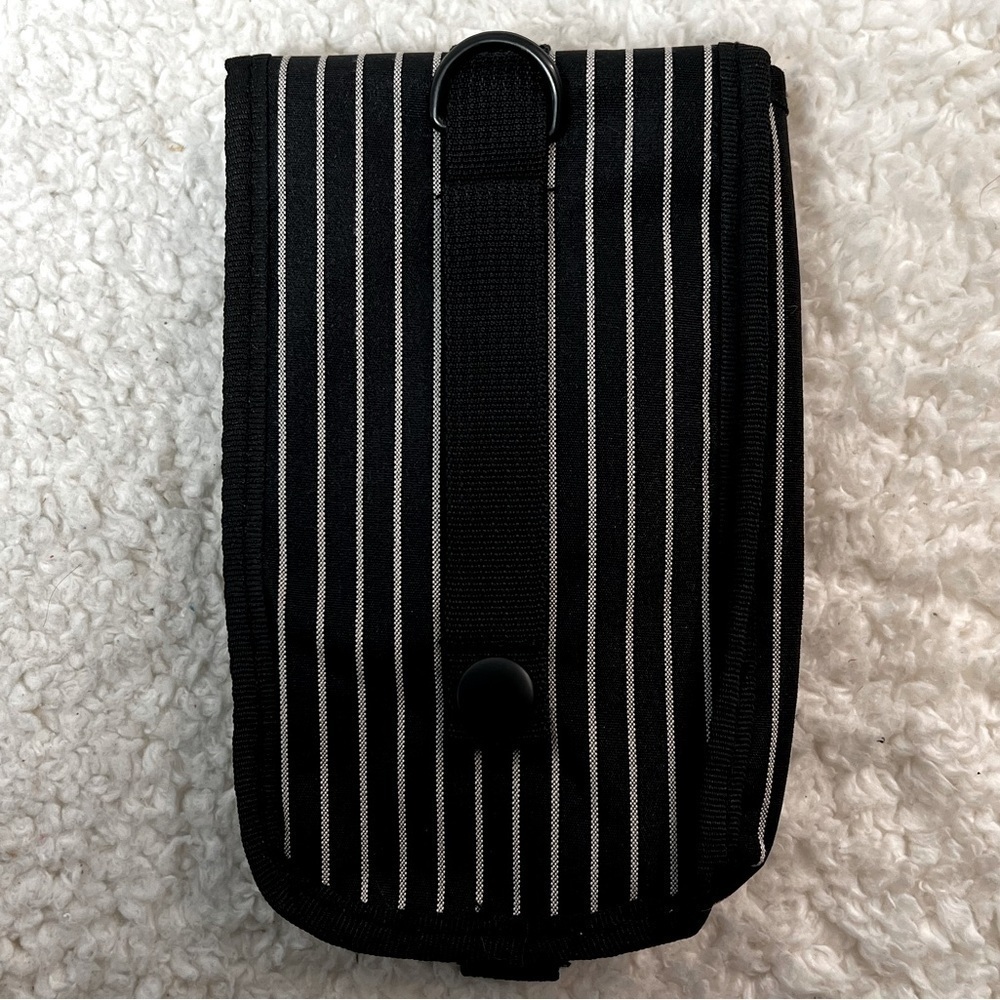 Lifepod Mobile Phone Storage Case (NWOT) - Picture 2 of 10